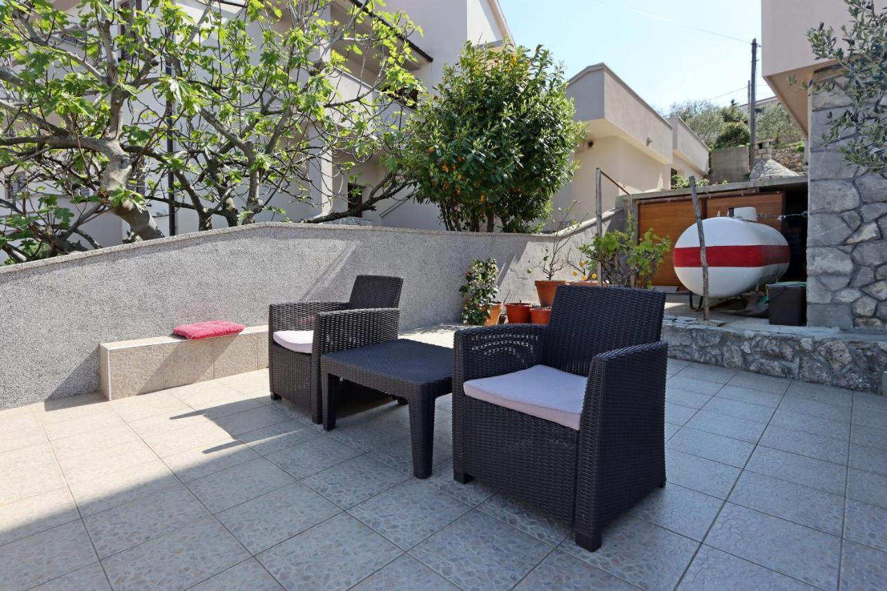 Apartments And Rooms With Parking Space Vrbnik, Krk - 5299 Zewnętrze zdjęcie