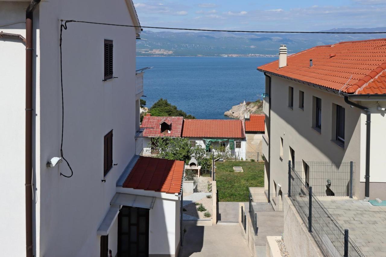 Apartments And Rooms With Parking Space Vrbnik, Krk - 5299 Zewnętrze zdjęcie